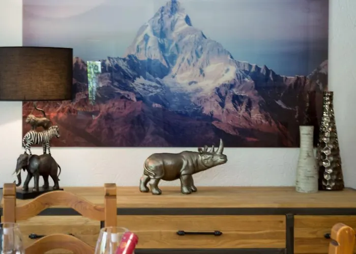 Pothecary -chamonix Year *